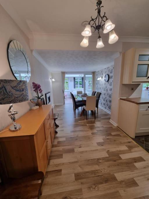 Charming Coastal Bungalow 凯顿 外观 照片
