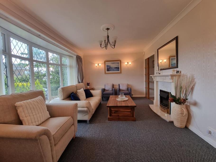 Charming Coastal Bungalow 凯顿 外观 照片